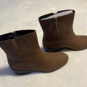 David Tate Suede Classic Brown Ankle Booties